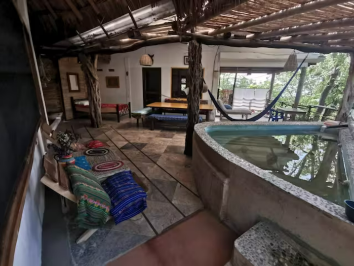 On the main private terrace we have another bed with mosquito net